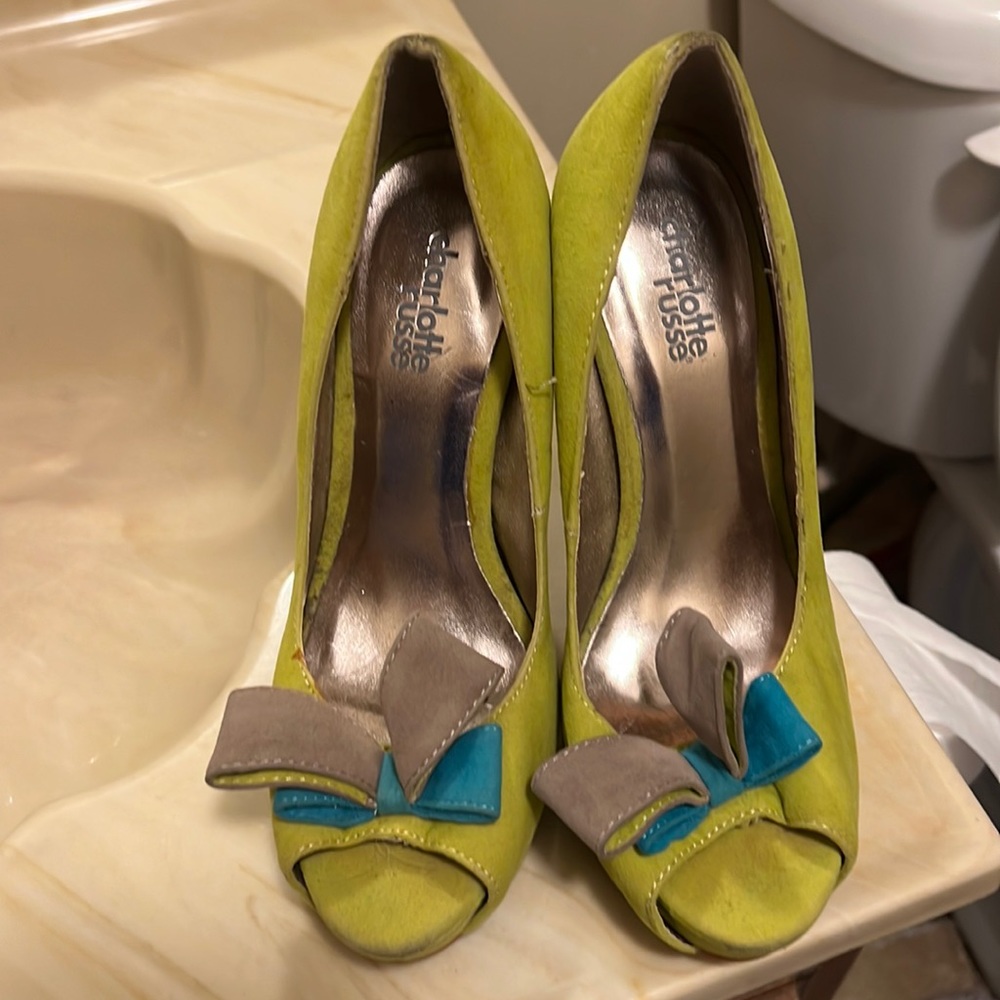 Women’s shoes size 6. Charlotte Russe.